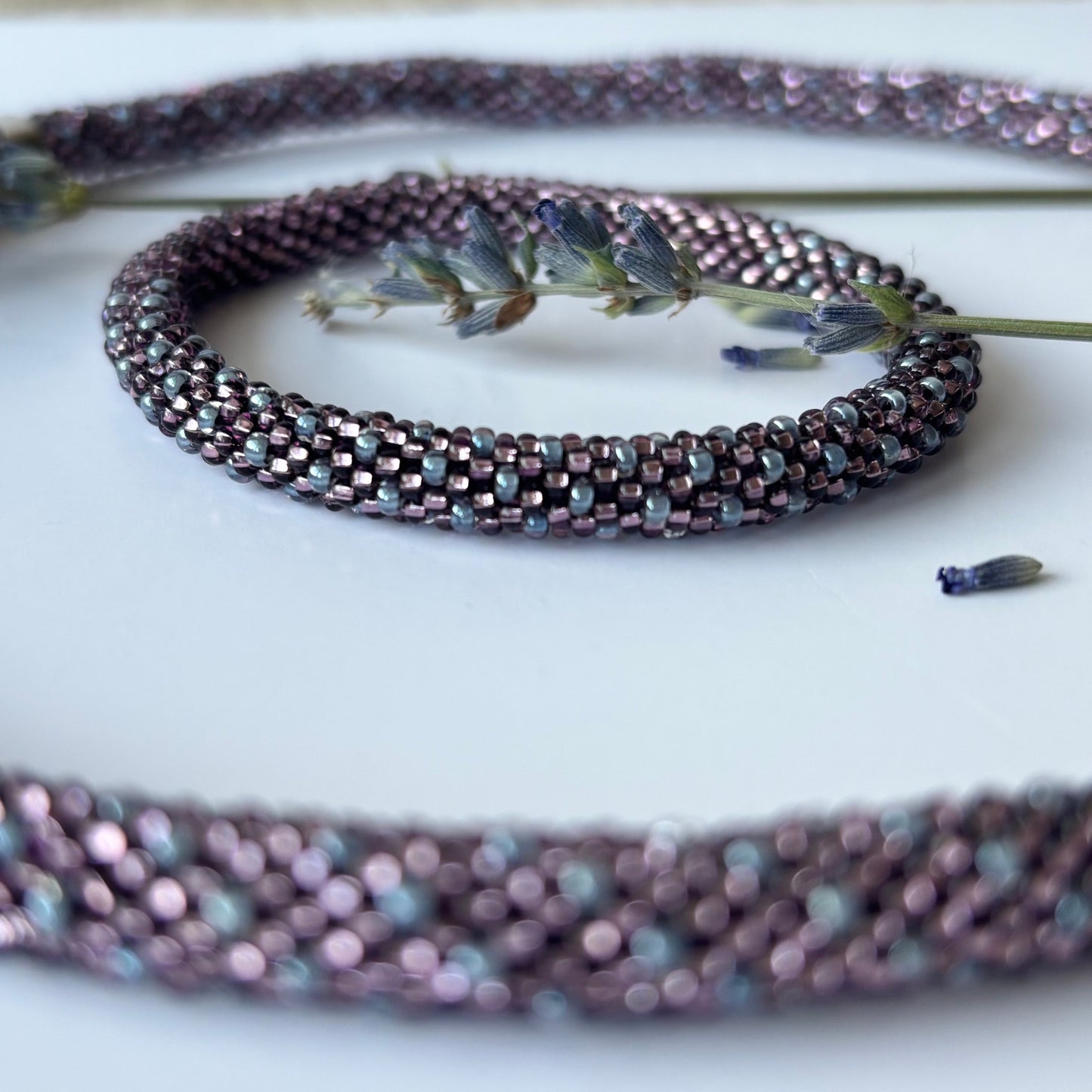 Omayna Jewellery set Eva in light amethyst and crystal grey